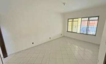 Imagem 2: Sobrado para aluguel possui 120 metros quadrados com 3 quartos