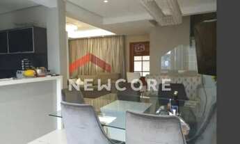 Imagem: Casa de condomínio em Rua Gilberto Laste