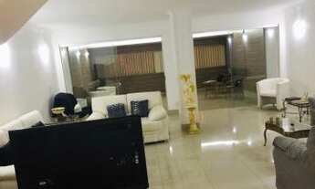 Imagem: Casa para venda tem 300 metros quadrados