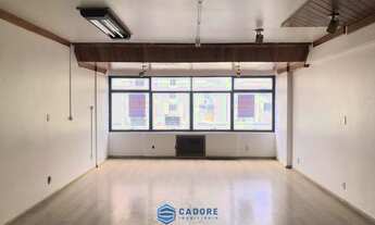 Imagem 4: Imóvel bem localizado e ensolarado!