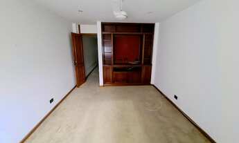 Imagem 4: Apartamento para venda possui 220 metros quadrados com 3 quartos em Copacabana - Rio de Ja