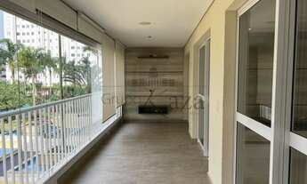 Imagem 5: Splendor Blue com 156m² e repleto de planejado