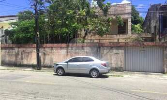 Imagem: CASA NO BAIRRO DE FÁTIMA COM 5 QUARTOS