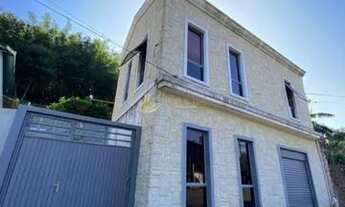 Imagem: Aluga-se terreno com 2 casas em Novo Hamburgo