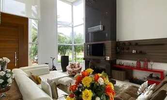 Imagem 5: Sobrado mobiliado, beira lago à venda no condomínio Villaggio Atlântida - 420m2 - 05 suíte