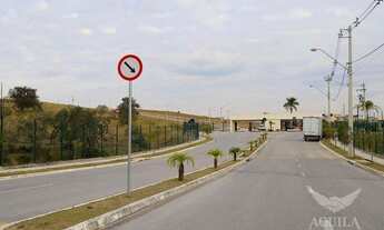 Imagem 6: LINDO SOBRADO NO CONDONÍNIO HORTO FLORESTAL VILLAGIO - 03 DORMITÓRIOS - 02 SUÍTES - ESPAÇO