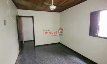 Imagem 5: Sobrado com churrasqueira a carvão no bairro Vila Marlene - SBC