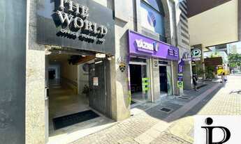 Imagem 6: Excelente oportunidade de investir em sala comercial no centro de Curitiba. Andar alto, co