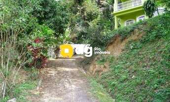 Imagem 2: Lote Residencial 2.240 m² em Taquara, RJ Vende-se com 5 vagas e amplo gramado