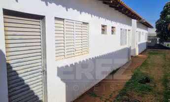 Imagem 4: Conjunto de quitinetes próximo a UCDB