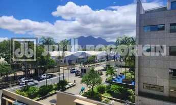 Imagem 2: Julio Bogoricin Vende Sala Comercial Barra Plaza 38 m² 1 Vaga Barra da Tijuca