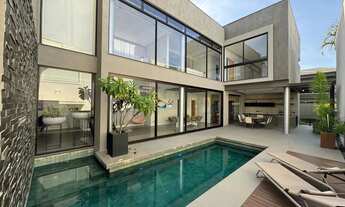 Imagem: LINDA CASA À VENDA NO SWISS PARK - PORTEIRA