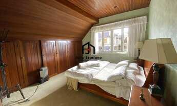 Imagem 6: Casa com 5 dormitórios sendo 3 suítes no bairro Capivari em Campos do Jordão