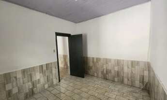 Imagem 7: Casa de fundo 1 dorm Proxima a João Dias