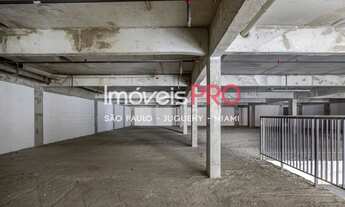 Imagem 7: Loja com pé direito alto no Jardins | 1328m²