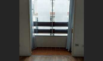 Imagem 3: Apartamento para aluguel e venda possui 35 metros quadrados com 1 quarto