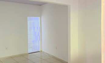 Imagem 2: CASA INDEPENDENTE E FRENTE DE RUA NO CENTRO DE MIGUEL COUTO