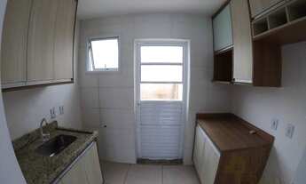 Imagem 6: Locação/Venda - Ótima casa 2 dormitórios, móveis planejados, quintal c/ churrasqueira - Co