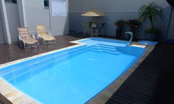 Imagem 4: Casa com 4 dormitórios( sendo que são demi-suítes) para alugar, 240 m² por R$ 2.500/dia