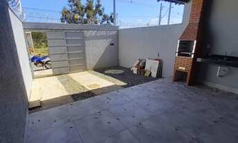 Imagem 2: Casa 2 quartos, com 1 suíte e 3 banheiros