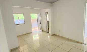 Imagem: CASA INDEPENDENTE E FRENTE DE RUA NO CENTRO