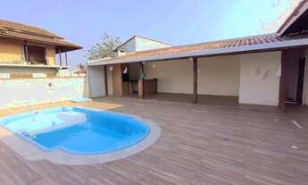 Imagem 6: 1752 Casa em Alvenaria no Bairro Costeira, com piscina, distante 100mts da lagoa