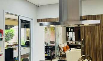 Imagem 3: ALUGO sobrado mobiliado no condomínio Belvedere I, com 290 m², 3 suítes R$15.000,00