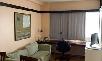 Imagem 6: Flat para aluguel possui 40 metros quadrados com 1 dormitório e 1 vaga em Alphaville - Bar