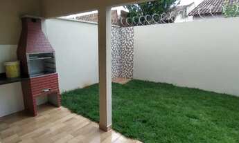 Imagem 2: Casa para venda com 102 metros quadrados com 3 quartos