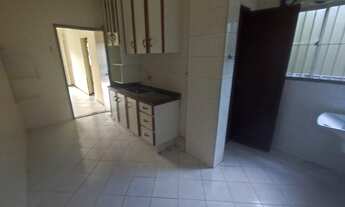 Imagem 2: Oportunidade apartamento Riviera c/ 2qts, 2brs, 1vg, amrs, vrnd, blindex