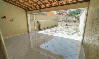 Imagem 3: Casa para venda possui 80 metros quadrados com 2 quartos em Centro - Caldas Novas - GO