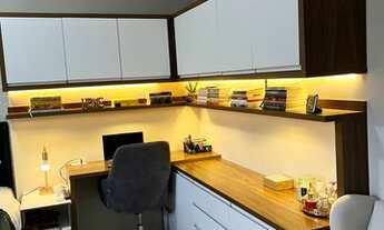 Imagem 4: ALUGO sobrado mobiliado no condomínio Belvedere I, com 290 m², 3 suítes R$15.000,00