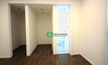 Imagem 3: CASA COMERCIAL SUPER CHARMOSA, COM 2 VAGAS NA MELHOR RUA DOS JARDINS!