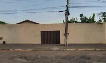 Imagem 5: Casa de esquina solta no lote