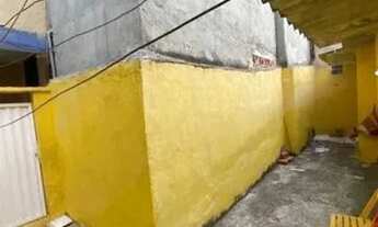 Imagem 2: 30 mil Entrada! casa em vila com quintal na Rua Ceriba bom local!