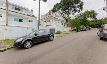 Imagem 2: Sobrado para Venda em Curitiba, Santo Inácio, 3 dormitórios, 3 suítes, 5 banheiros, 2 vaga