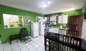 Imagem 3: Casa no Bairro Lagoa Nova, com 250m2 de área Const. e 310m2 de Terreno com 4/4 (3s