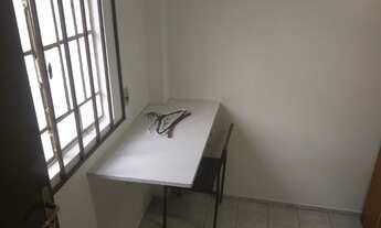 Imagem 3: Quarto em casa dividida no Juvevê