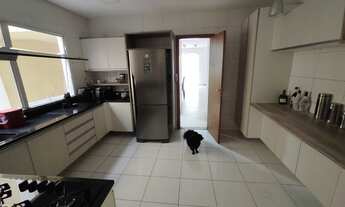 Imagem 5: Casa com 4 suítes em condomínio fechado na freguesia