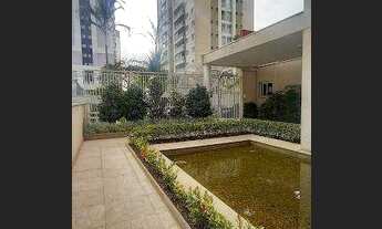 Imagem 6: Apartamento 2 dormitórios 1 suíte, tem closet, 2 vagas fixas. Imóvel acabado com armários