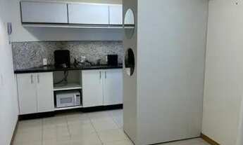 Imagem 3: Apto de 01 dormitório com split, armário embutido, painel e criados-mudos, bwc completo, s