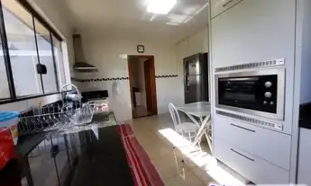 Imagem 7: Casa em Condomínio para Alugar em Cambé, Bratislava, Linda Chácara com 4 Suítes e Piscina