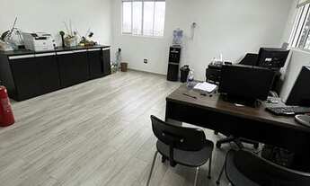 Imagem: Terreno com duas residencias