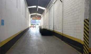 Imagem 7: Galpão à venda de 900 m² com 20 vagas e 3 escritórios, no Bairro do Limão