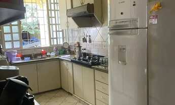 Imagem 6: IMÓVEL COM APTIDÃO COMERCIAL E RESIDENCIAL 5 QUARTOS SENDO 3 SUÍTES ARMÁRIOS OPORTUNIDADE