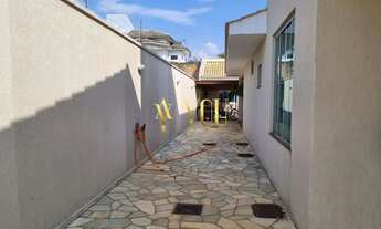 Imagem 7: Casa à venda com churrasqueira, hidromassagem e quintal gramado. Praça da Bíblia