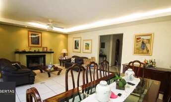 Imagem 5: Casa mobiliada próxima à Orla, com piscina, no bairro Vila Assunção