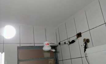 Imagem: Qn 8f casa 2qts mais um Qt fundo