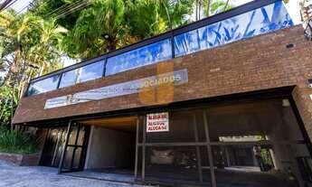 Imagem: Casa Comercial com 7 Salas 9 Vagas em Pacaembu