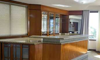 Imagem 6: Luxuoso Apartamento com Vista para a Beira-Mar Norte em Florianópolis